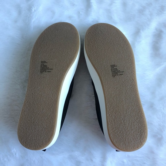 Steve Madden Daxon Sneaker - Picture 6 of 9